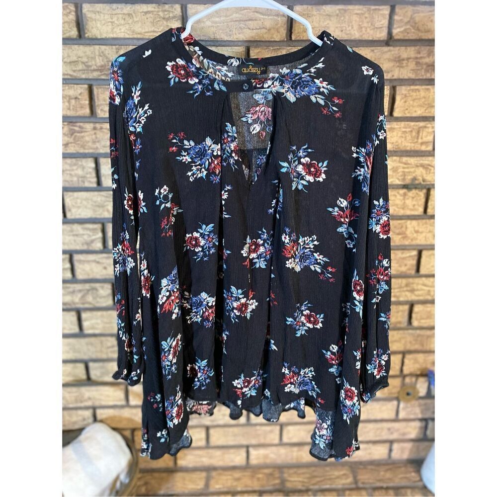 Audrey 3+1 Floral Women’s Blouse